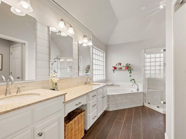 7720  Bridlewood Court , North Richland Hills Texas 76182