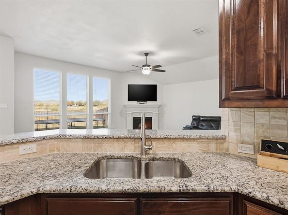 2313  Frosted Willow Lane , Fort Worth Texas 76177