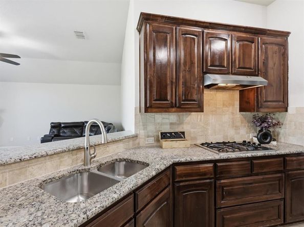 2313  Frosted Willow Lane , Fort Worth Texas 76177