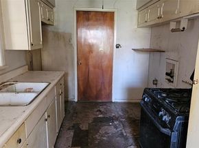 302 N Cottonwood Drive , Richardson Texas 75080