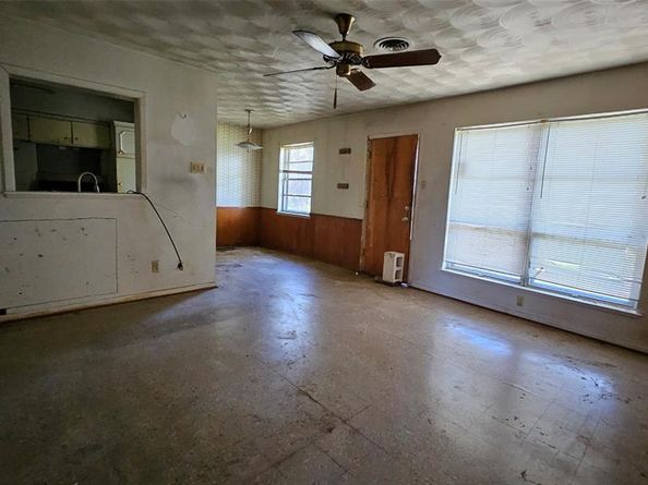 302 N Cottonwood Drive , Richardson Texas 75080