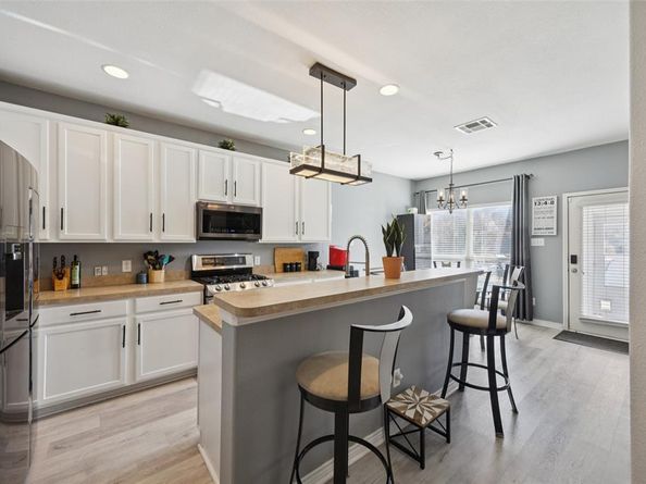 1404  Southern Pine Drive , Savannah Texas 76227