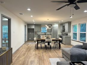 1438 E Waco Avenue , Dallas Texas 75216