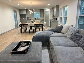 1438 E Waco Avenue , Dallas Texas 75216