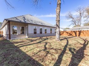 1444  Long Avenue , River Oaks Texas 76114