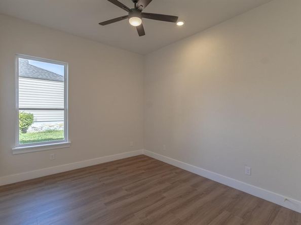 1444  Long Avenue , River Oaks Texas 76114