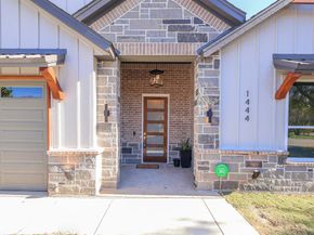 1444  Long Avenue , River Oaks Texas 76114