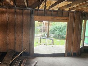 4506  Newmore Avenue , Dallas Texas 75209