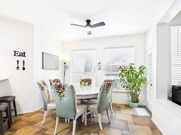 821  Woodridge Drive , DeSoto Texas 75115