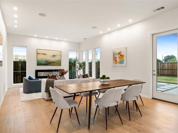 829  Nomas Street , Dallas Texas 75212