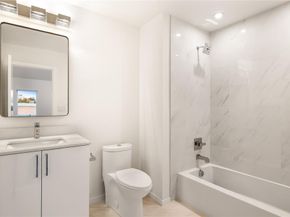 829  Nomas Street , Dallas Texas 75212