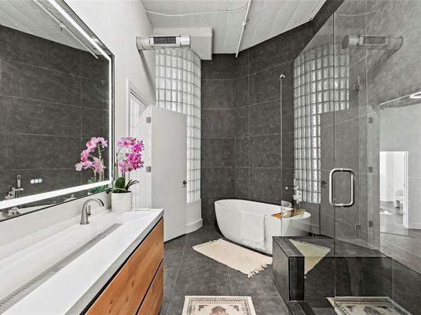 2220  Canton Street  507, Dallas Texas 75201