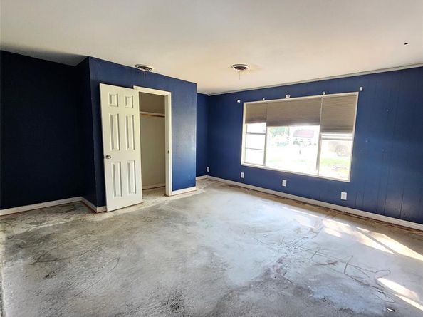 6585  Appian Way , Fort Worth Texas 76135