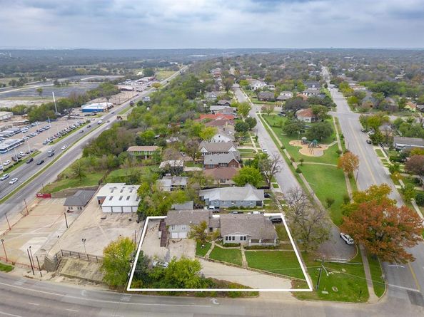 1301  Grand Avenue , Fort Worth Texas 76164