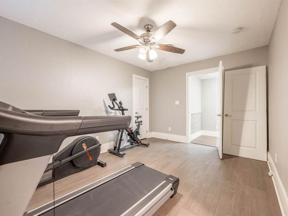 1301  Grand Avenue , Fort Worth Texas 76164