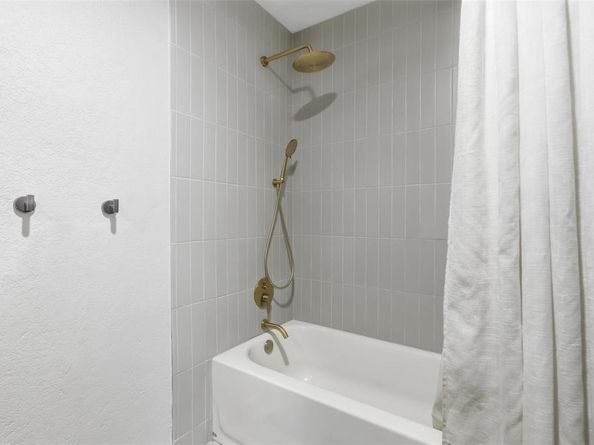 5368  Wonder Drive , Fort Worth Texas 76133