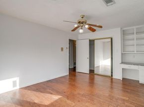 5800  End O Trail , Fort Worth Texas 76112