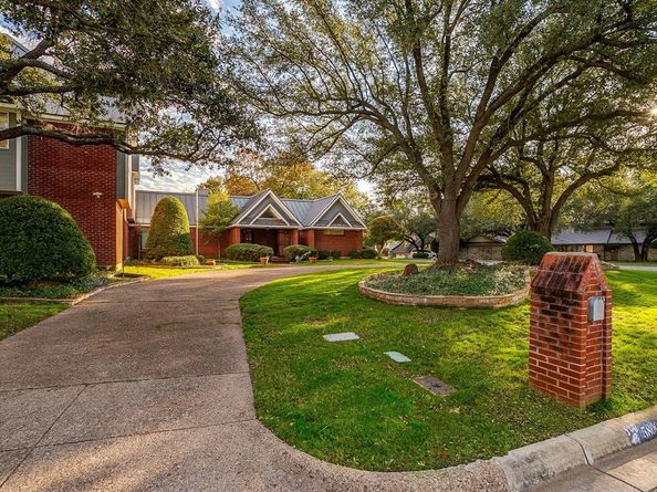 5800  End O Trail , Fort Worth Texas 76112