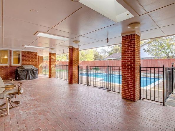 5800  End O Trail , Fort Worth Texas 76112