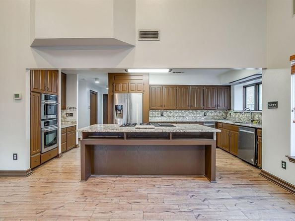 5800  End O Trail , Fort Worth Texas 76112