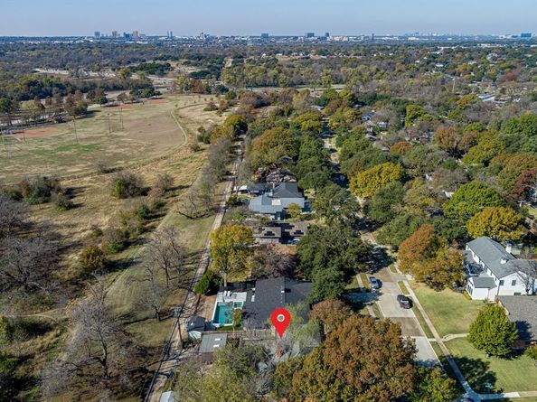 183  Classen Drive , Dallas Texas 75218