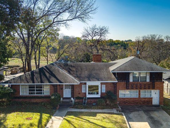 183  Classen Drive , Dallas Texas 75218