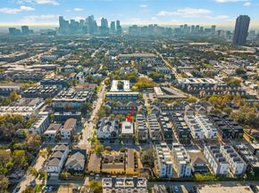 2009 N Prairie Avenue  2009, Dallas Texas 75204