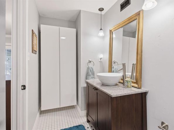 7736  El Santo Lane , Dallas Texas 75248