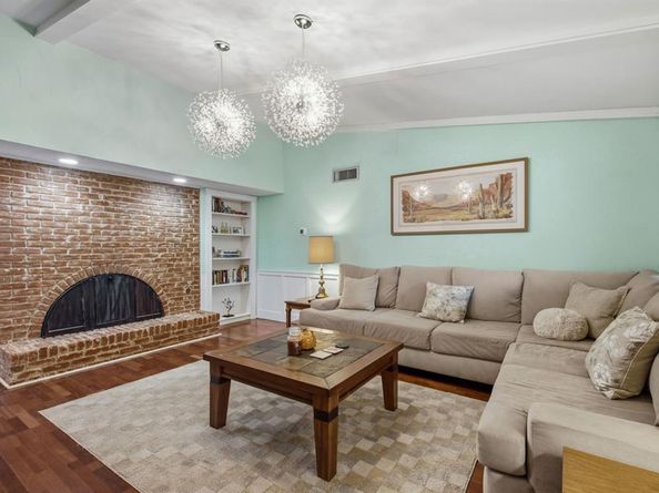 7736  El Santo Lane , Dallas Texas 75248