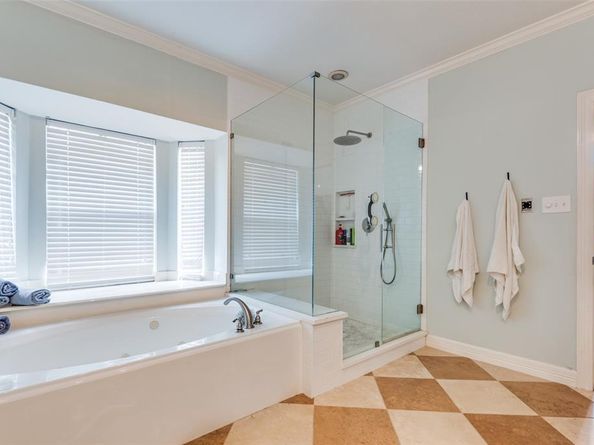 2204  Yaupon Drive , Irving Texas 75063