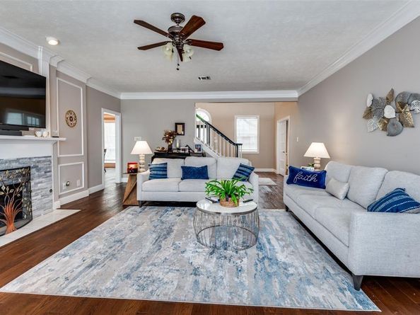 2204  Yaupon Drive , Irving Texas 75063