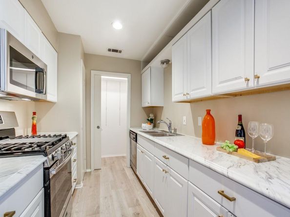 10440  Pagewood Drive , Dallas Texas 75230