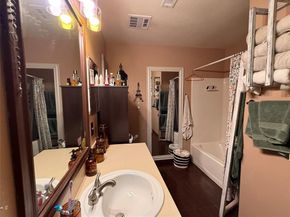 2711  Lucile Herrin  , Dallas Texas 75227