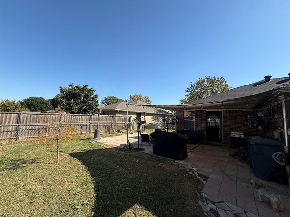 2711  Lucile Herrin  , Dallas Texas 75227