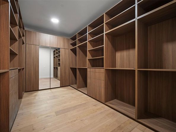 10236  Crestover Drive , Dallas Texas 75229