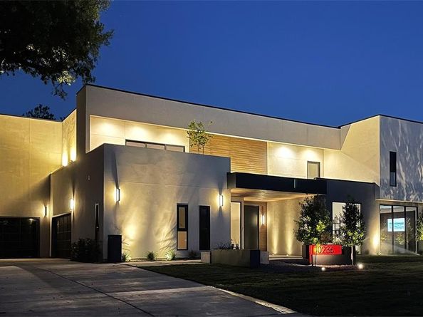 10236  Crestover Drive , Dallas Texas 75229
