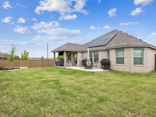 1424  Bellaire Street , Celina Texas 75009