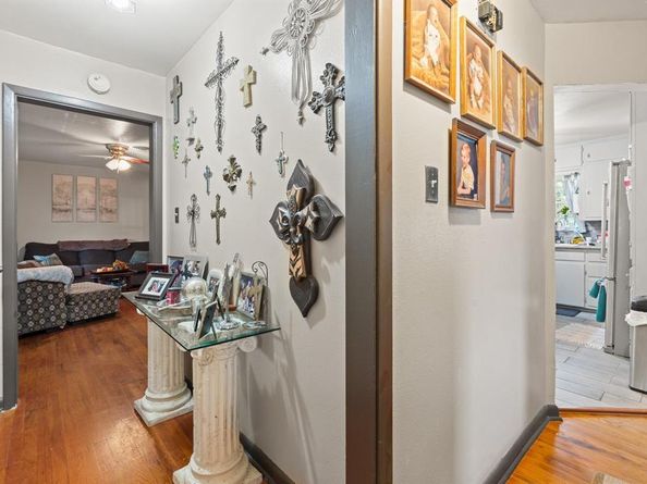 709  Cozby Street N, Benbrook Texas 76126