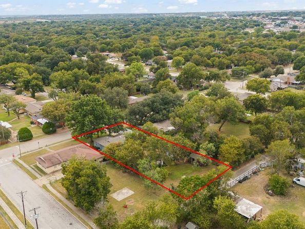 709  Cozby Street N, Benbrook Texas 76126