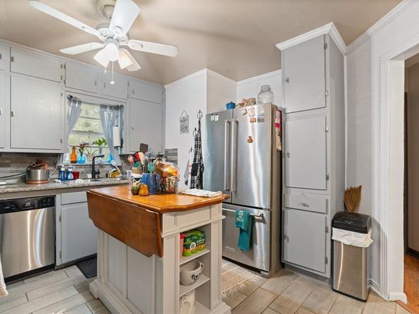 709  Cozby Street N, Benbrook Texas 76126