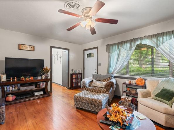 709  Cozby Street N, Benbrook Texas 76126