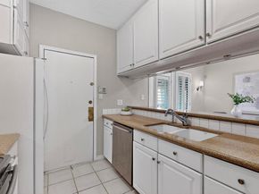 3105  San Jacinto Street  306, Dallas Texas 75204