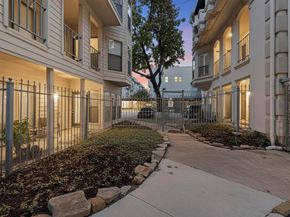 3105  San Jacinto Street  306, Dallas Texas 75204