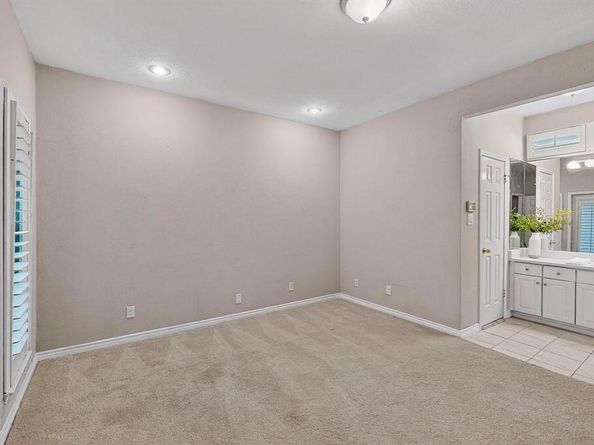 3105  San Jacinto Street  306, Dallas Texas 75204