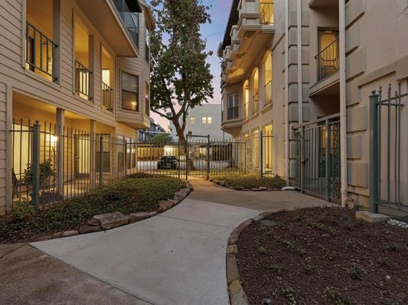 3105  San Jacinto Street  306, Dallas Texas 75204