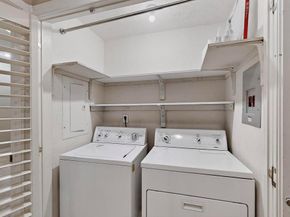 3105  San Jacinto Street  306, Dallas Texas 75204