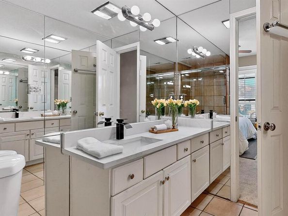 3105  San Jacinto Street  306, Dallas Texas 75204