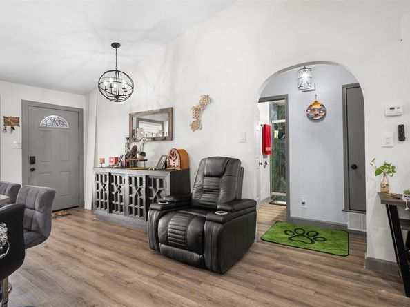 203  Lemon Drive , Arlington Texas 76018