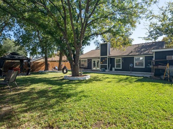 203  Lemon Drive , Arlington Texas 76018