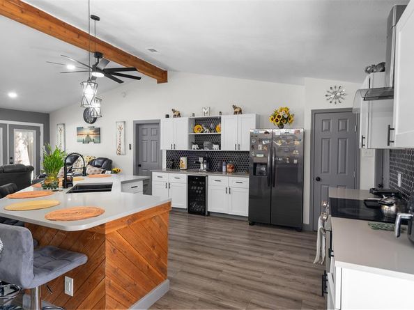 203  Lemon Drive , Arlington Texas 76018